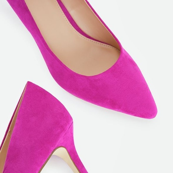 BRAND NEW IN BOX Magenta Faux Suede Pointed Pumps - Picture 2 of 6